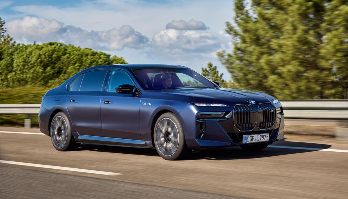bmw-i7-m70-xdrive
