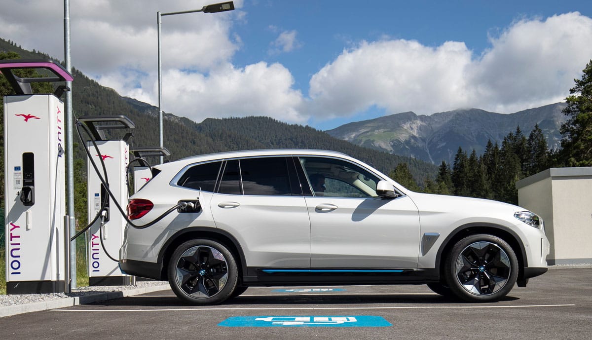 BMW-iX3-charging-at-IONITY