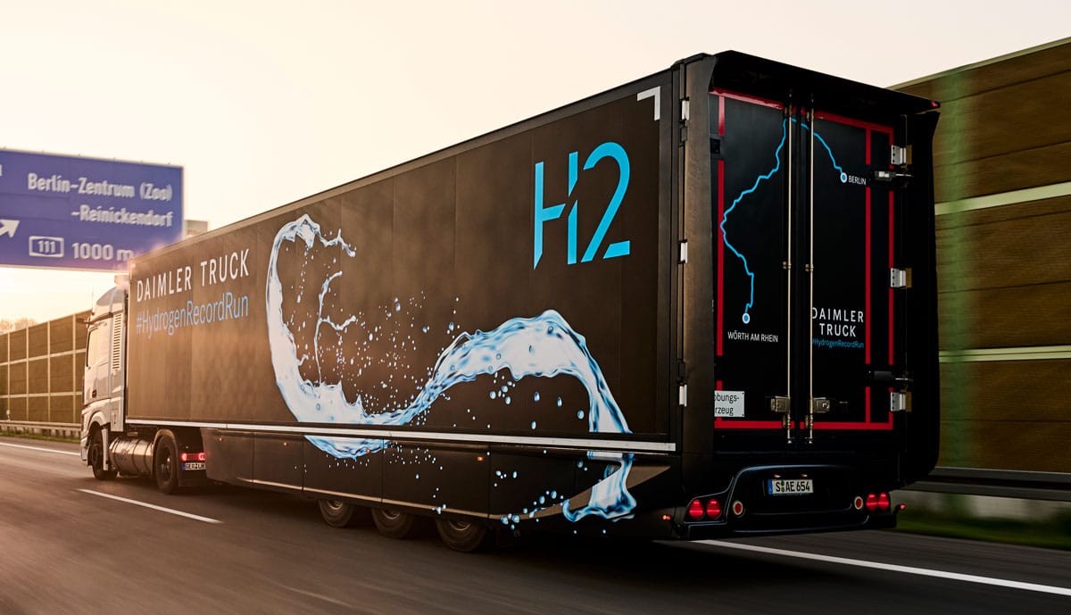 Mercedes-Benz-GenH2-Truck