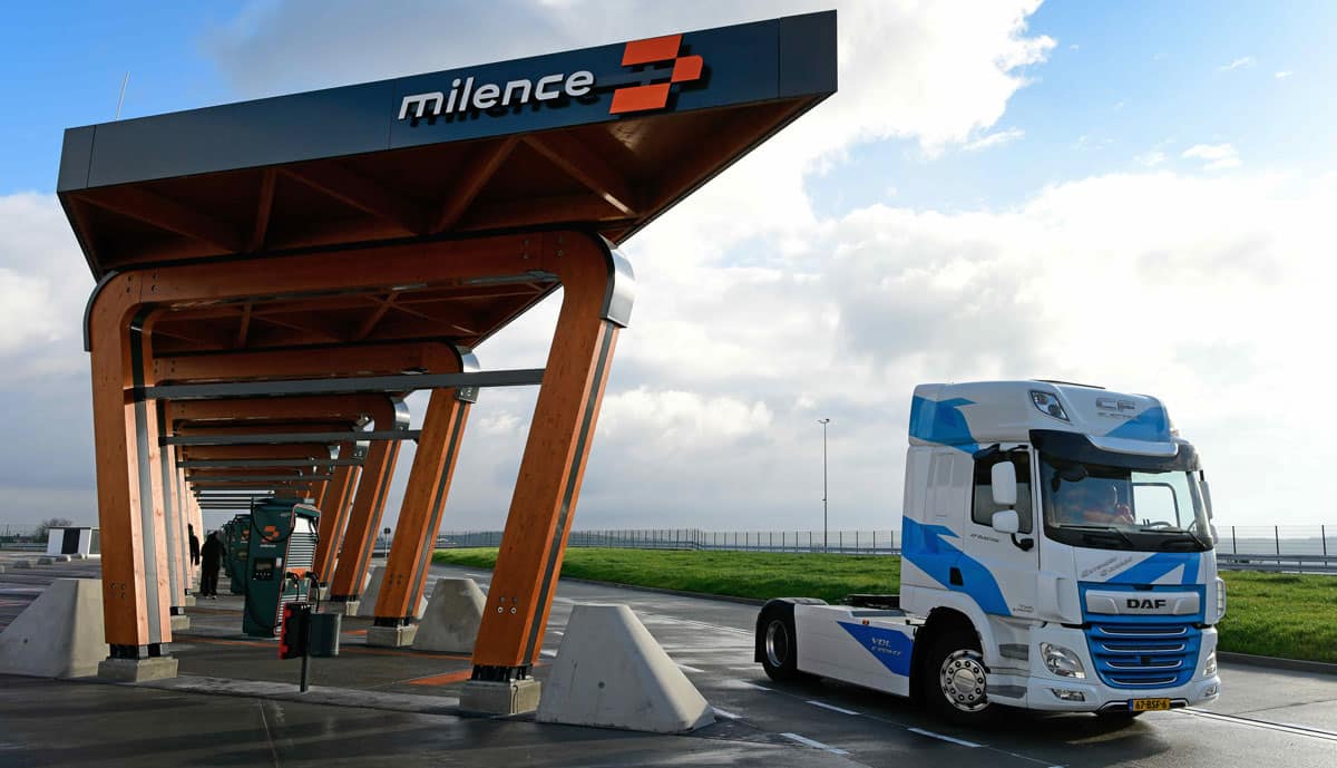 Milence_Hermsdorfer_Kreuz_DAF