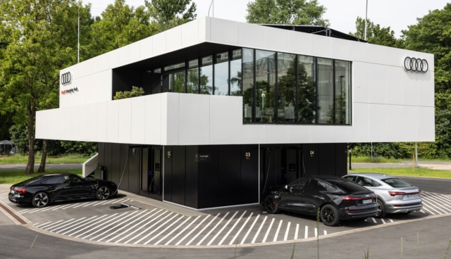 Audi-Charging-Hub