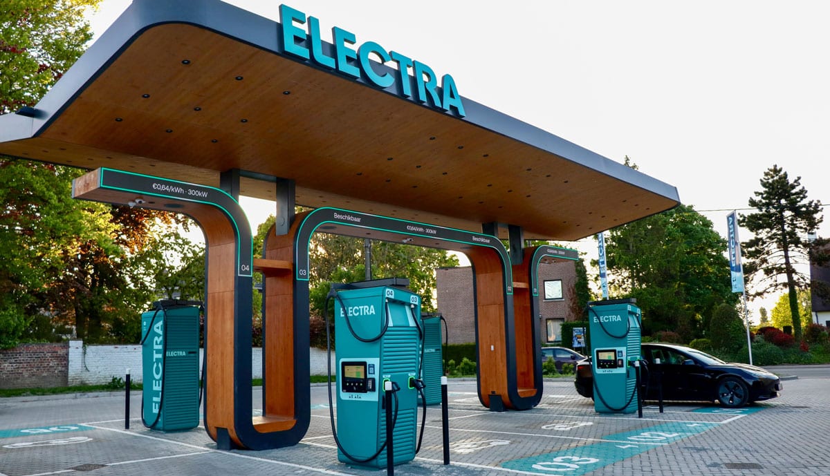 Electra-Schnellladestation-Elektroauto