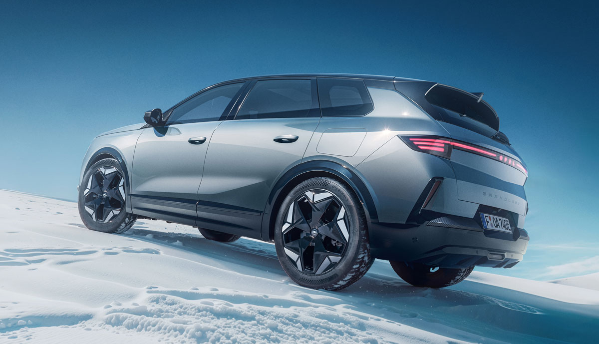 Opel-Grandland-Electric-AWD-