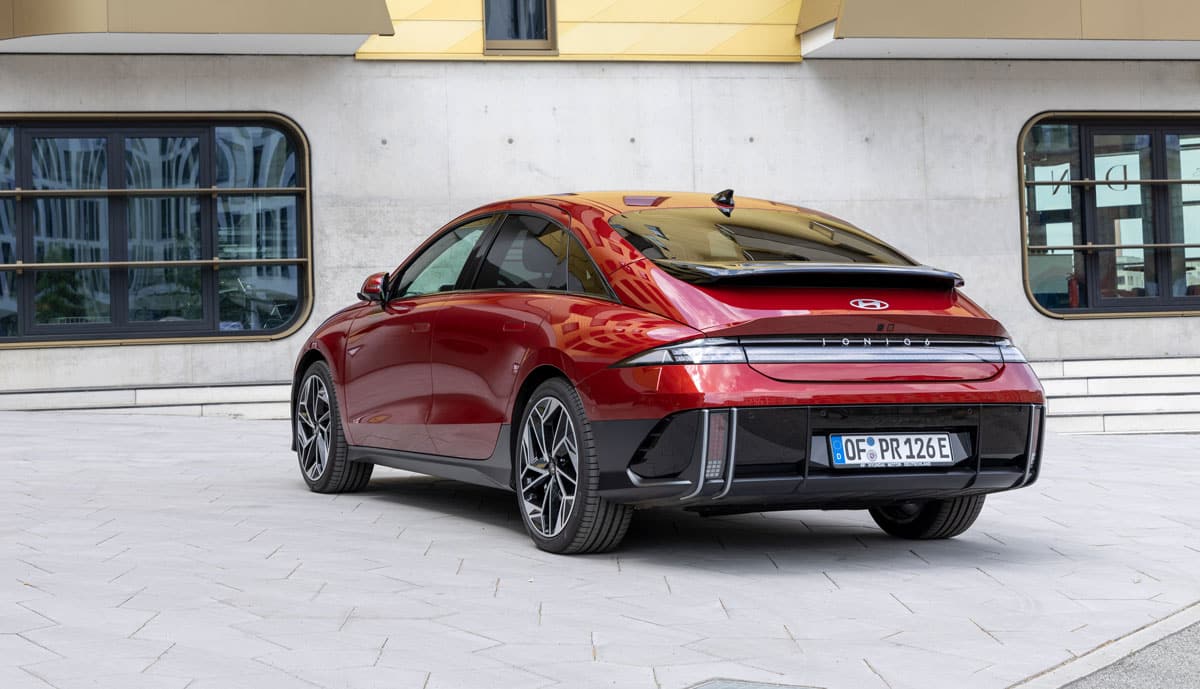 Hyundai-Ioniq-6