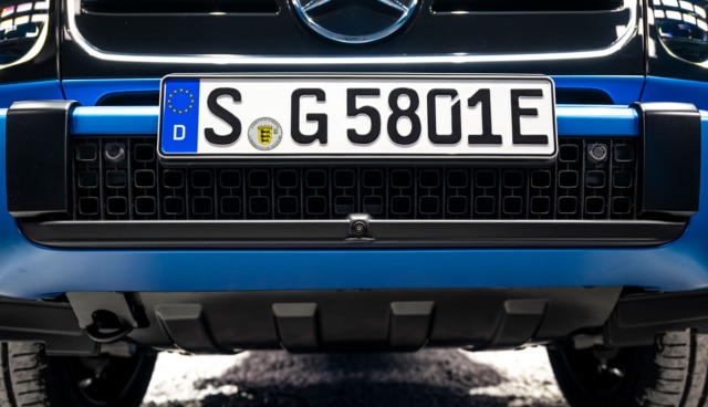 Mercedes-G-580-EQ-Front