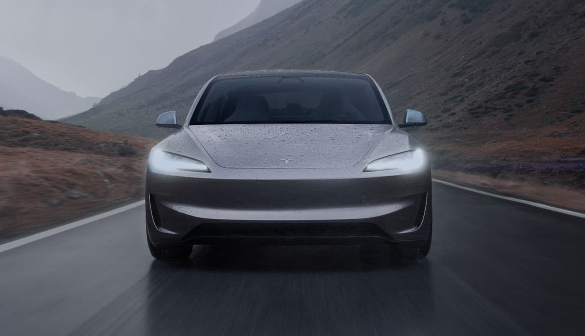 Tesla-Model-3-Performance-2025