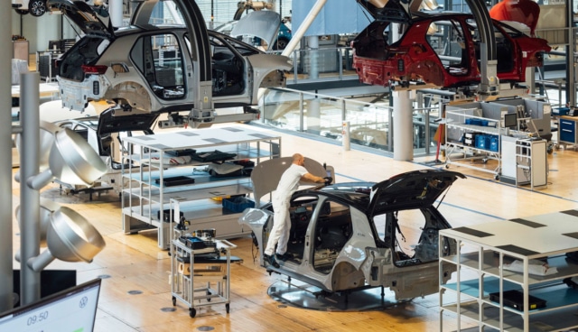 VW-Produktion-ID.