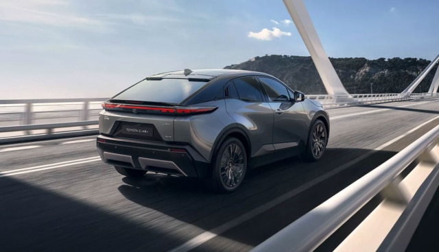 Toyota-C-HR+