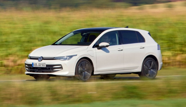 Volkswagen-Golf-eHybrid-