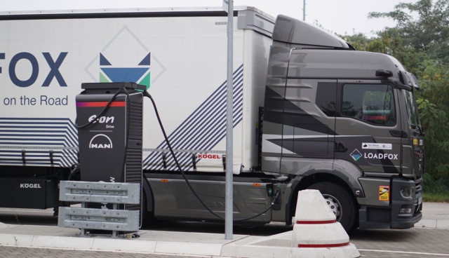 eon-ladesaeule-man-elektro-lkw