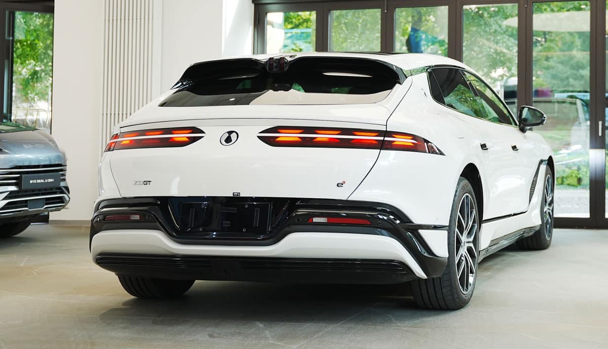 Denza-Z9-GT