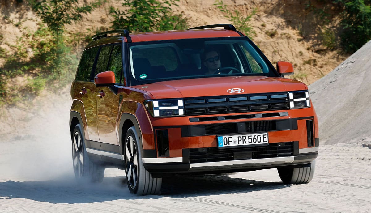 Hyundai-Santa-Fe-Plug-in-Hybrid