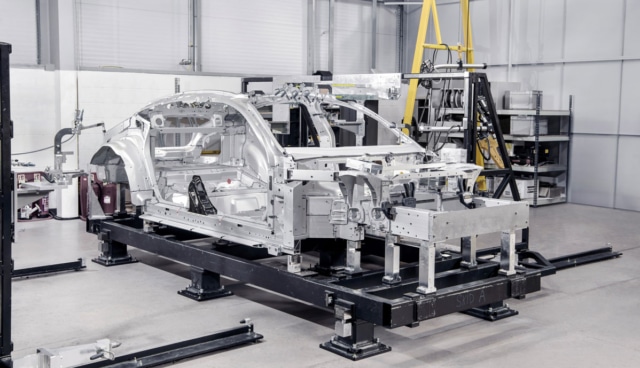 Polestar-45-Aluminium-Plattform