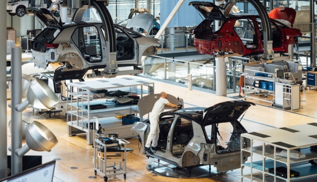 Produktion-des-ID.3-in-der-Glaesernen-Manufaktur-Dresden-