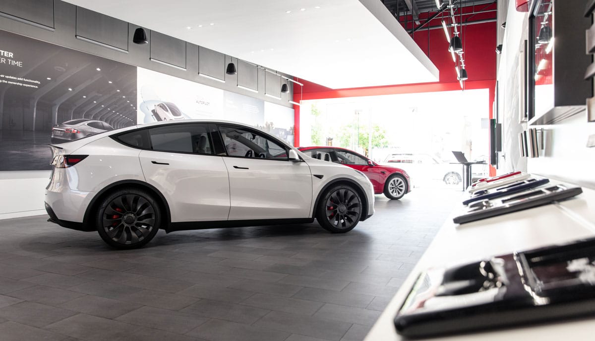 Tesla-Showroom