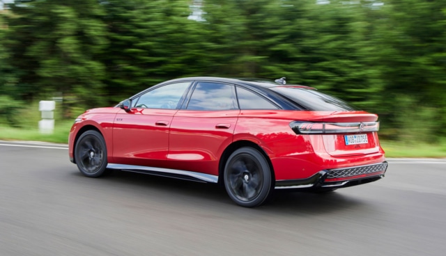 Volkswagen-ID.7-GTX-