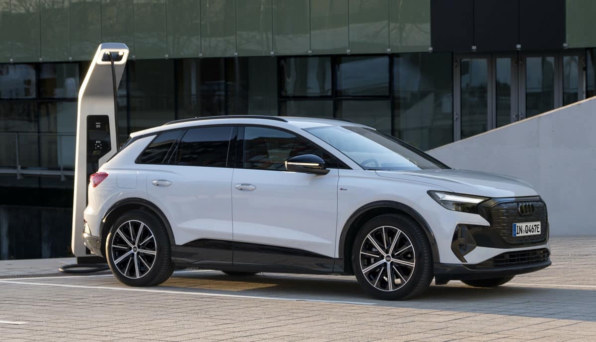 Audi-Q4-40-e-tron-