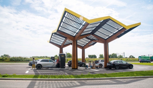 Fastned-Schnellladestation