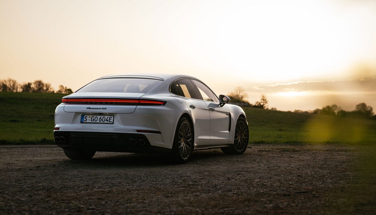Panamera-4S-E-Hybrid,