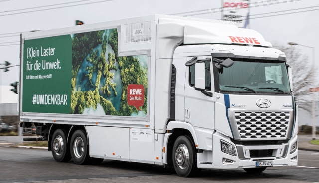 hyundai-xcient-fuel-cell-brennstoffzellen-lkw-fuel-cell-lkw-rewe