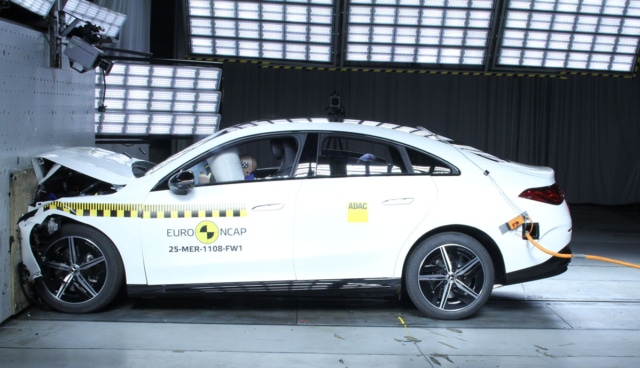 Euro-NCAP-Mercedes-CLA-Crashtest