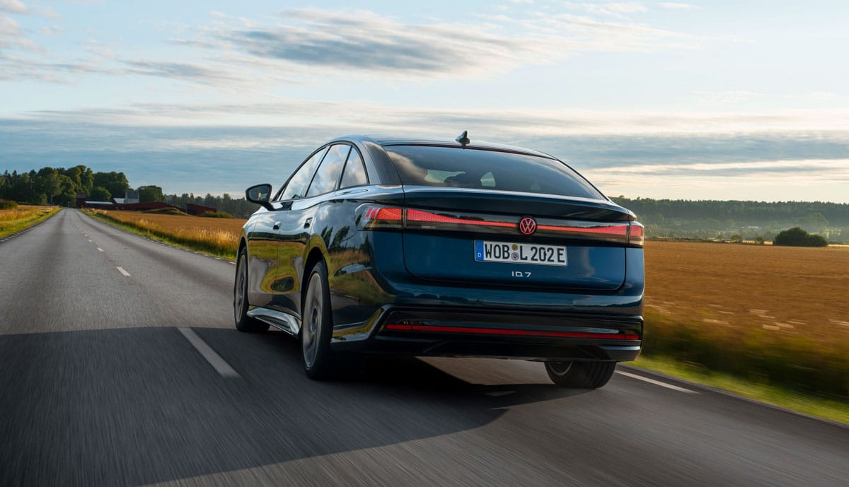 Volkswagen-ID.7-Pro-S
