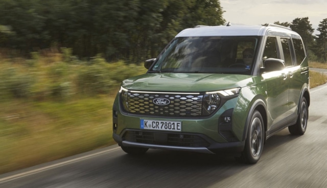 Ford-E-Tourneo-Courier