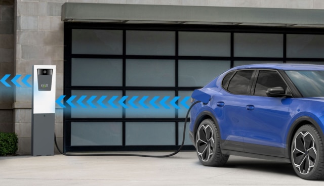 Ford-Explorer-laedt-bidirektional