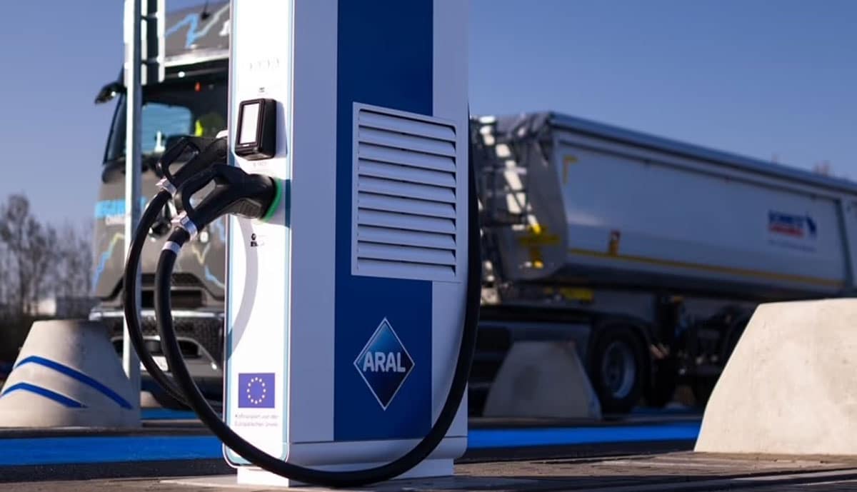 Aral-E-Lkw-Schnellladestation