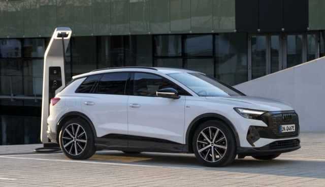 Audi-Q4-40-e-tron-
