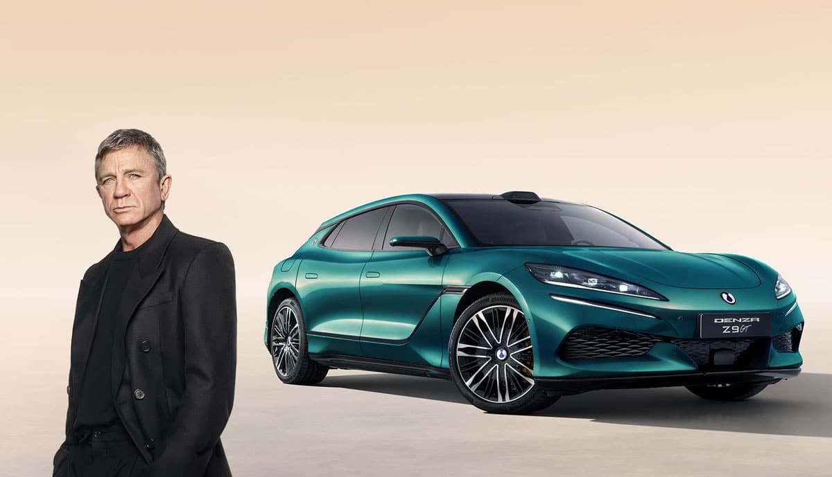 Daniel-Craig-with-the-DENZA-Z9GT