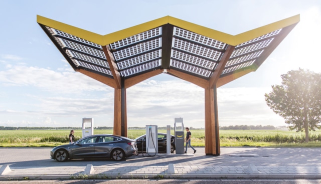 Fastned-Schnellladestation