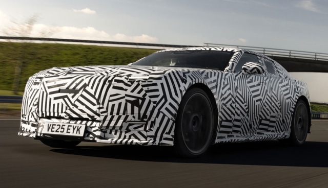 Jaguar-GT-2026-getarnt-2