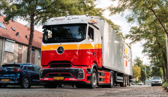 Mercedes-eActros-Simon-Loos
