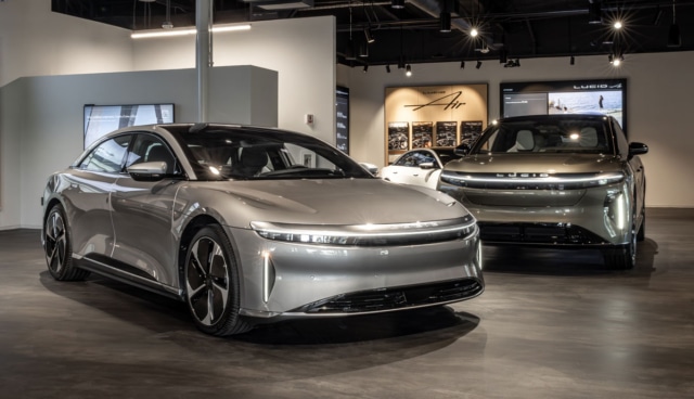 Lucid-AIr-Gravity
