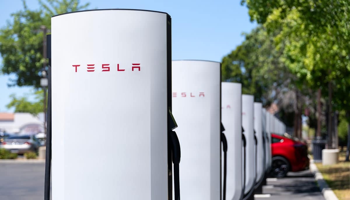 Tesla-V4-Supercharger