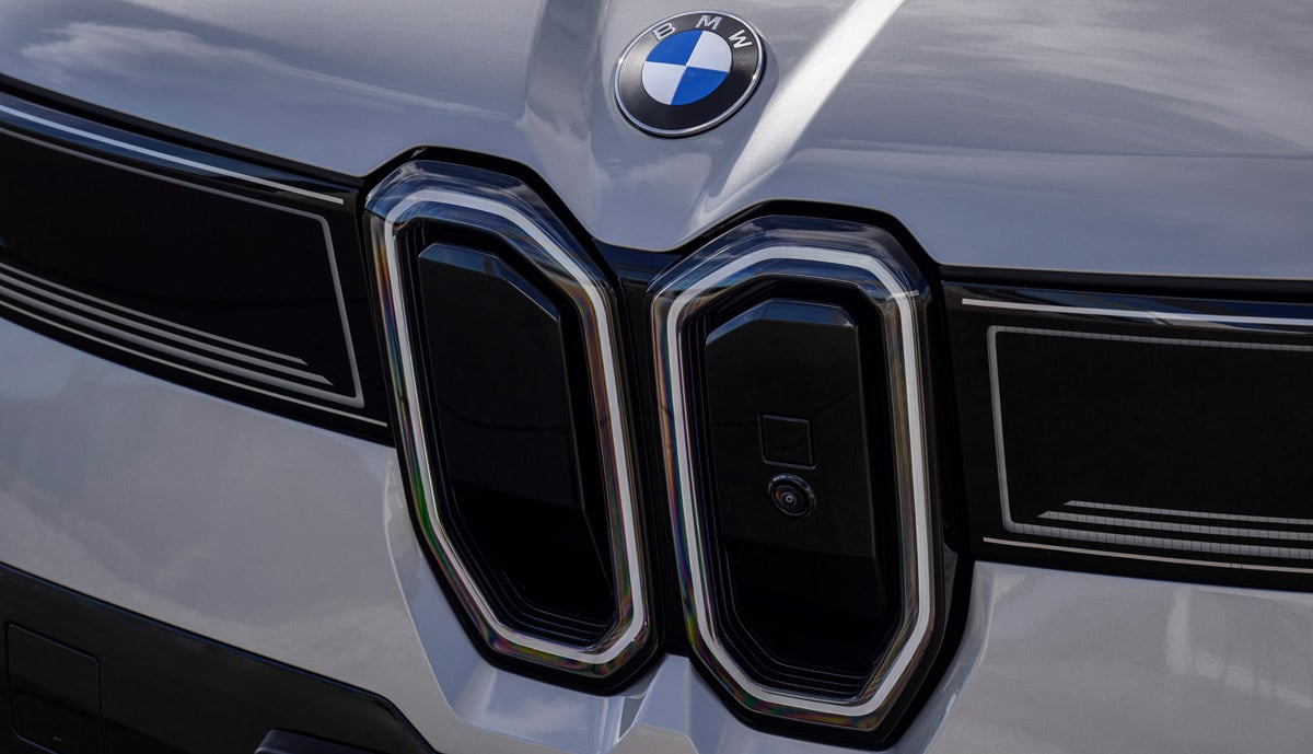 BMW iX4: Aktuelle Erlkönigfotos zeigen Elektro-SUV-Coupé