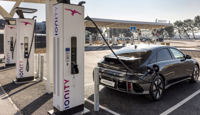 Hyundai-IONIQ-6-IONITY