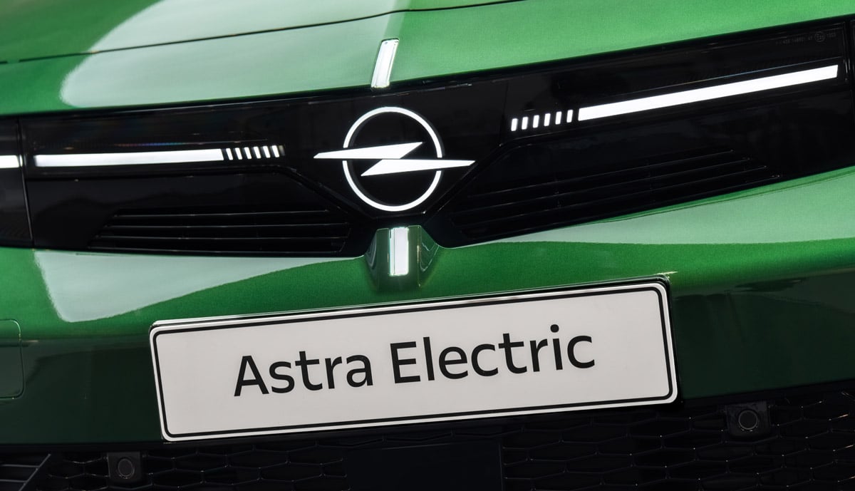 Opel-Astra-Sports-Tourer-Elektro