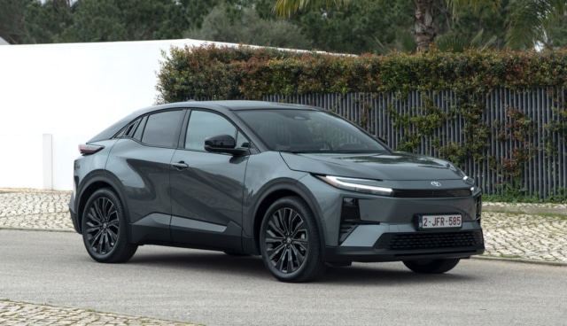 Toyota-C-HR+