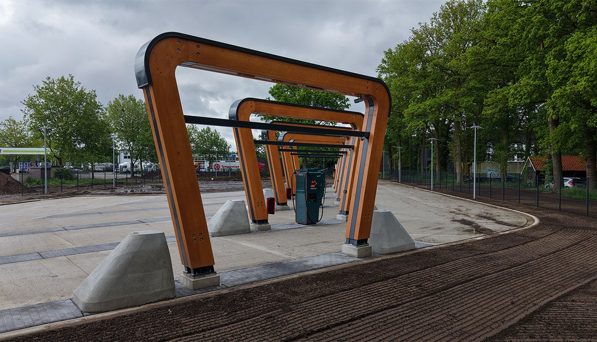 Milence-charging-hub-Deurningen-Hengelo-2
