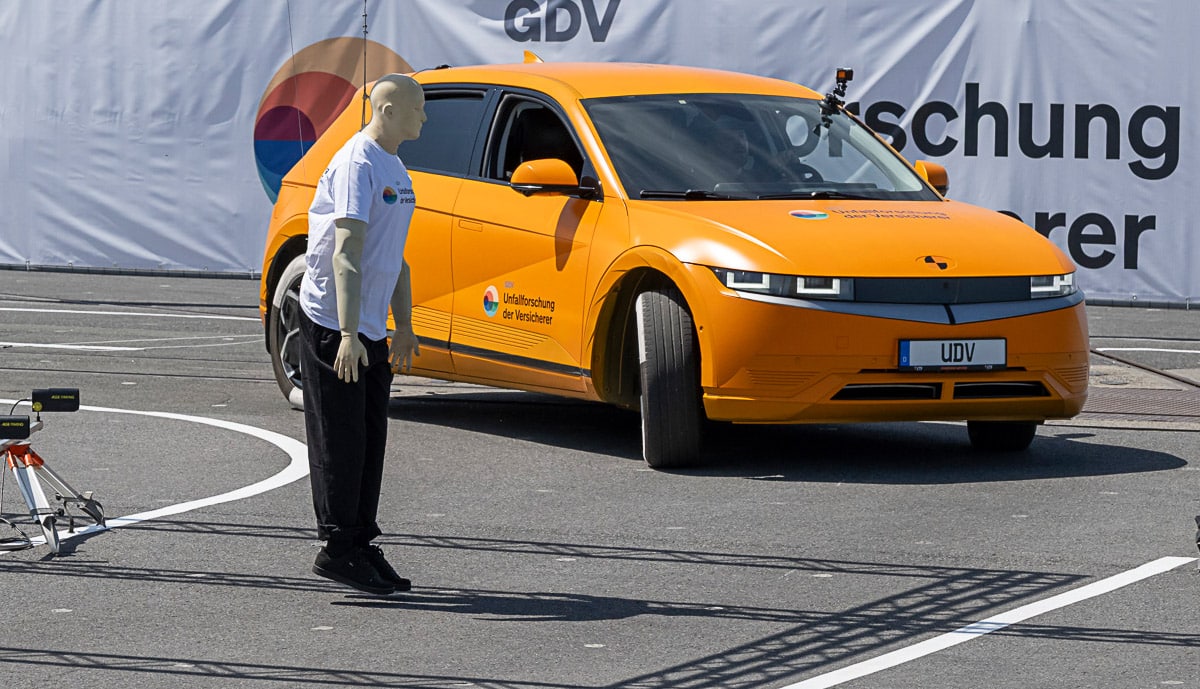 UDV-Elektroauto-Sicherheit-Crash