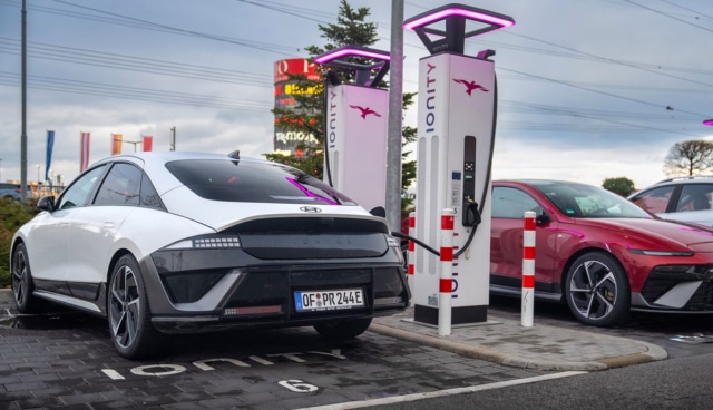 hyundai-ioniq-6-ionity