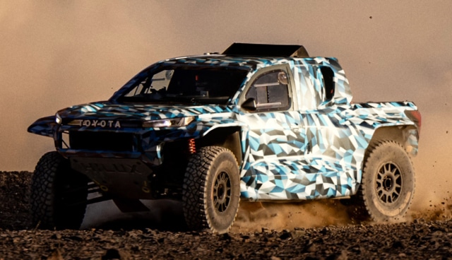 toyota-fuel-cell-hilux-prototype-rally-dakar-2