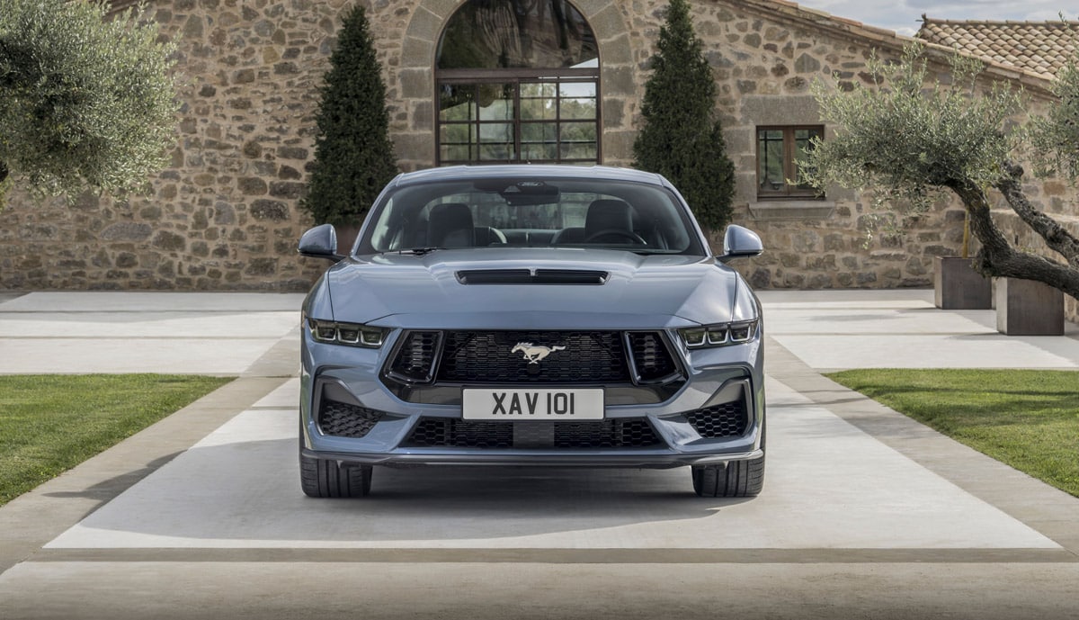 Ford-Mustang-Coupe