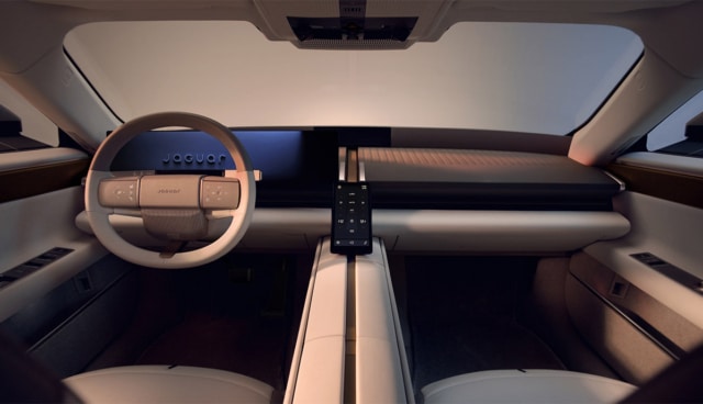 Jaguar-Ausblick-auf-Type-01-Interieur-1