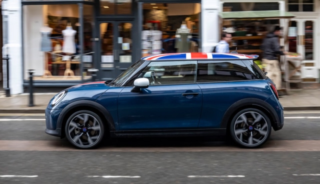 MINI-Cooper-S-Oxford-Edition