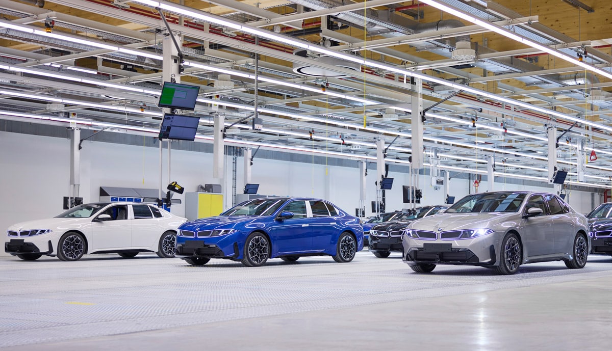 Der neue BMW i3 wird in München gebaut, die Batterien liefert Irlbach-Straßkirchen. Verbrenner und Plug-in-Hybride entstehen in Dingolfing.