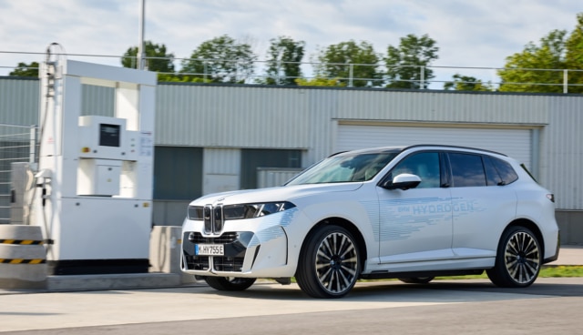 BMW-iX5-Hydrogen