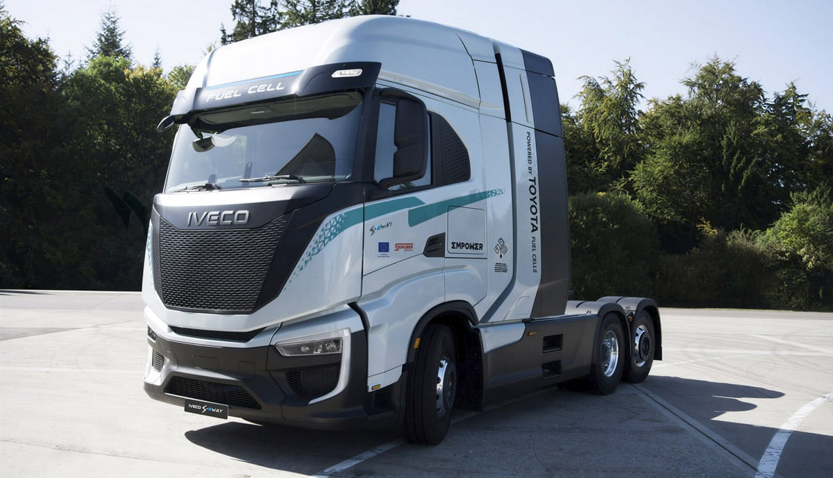 IVECO_S-eWay_Artic_FuelCell_EMPOWER